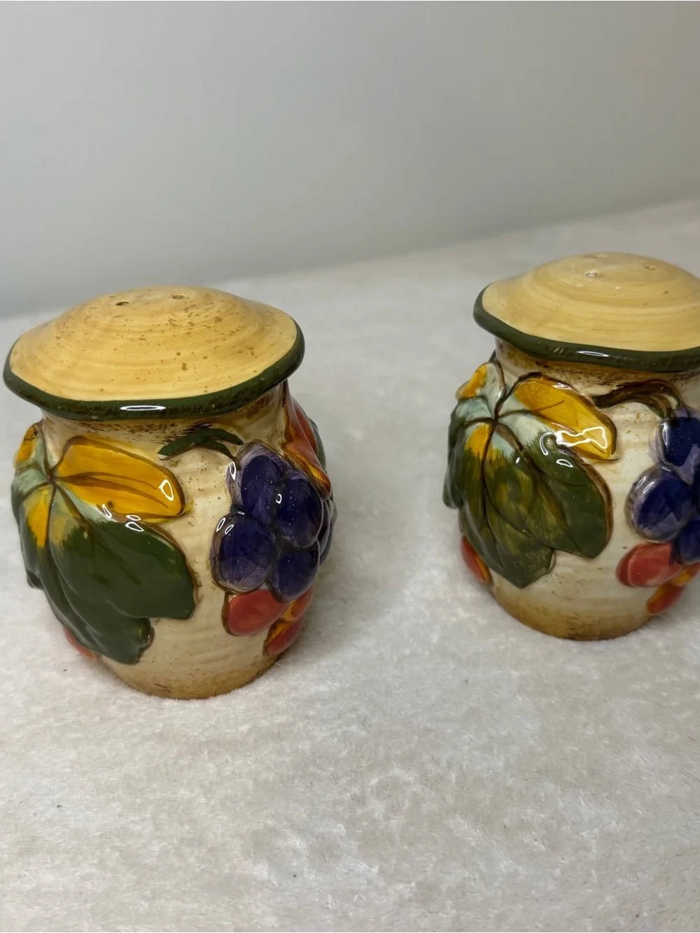 CIC Ceramic Large Salt & Pepper Shakers with  Applied Grapes Design